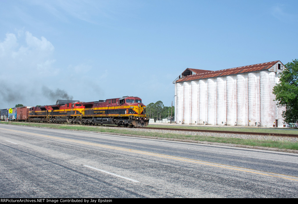 Passing the old Elevator